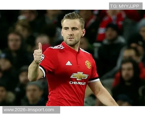 埃因霍温宣布卢克德容告别仪式球员荣登星光大道荣耀时刻