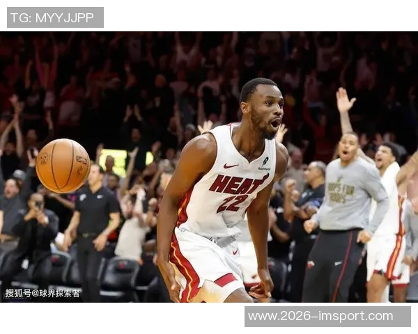 维金斯称赞鲍威尔赛季表现出色第四节关键时刻展现爆发力