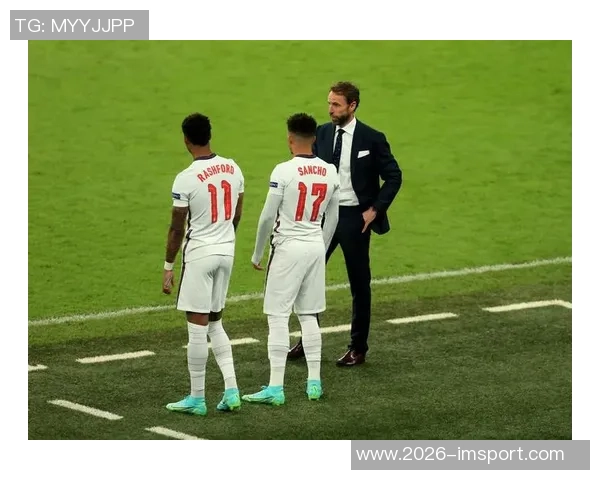 英格兰世界杯新队服曝光贝林汉姆拉什福德等五名球员亮相 英格兰世界杯新队服曝光贝林汉姆拉什福德等五名球员亮相